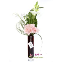 The Vase of Flowers « Distinguished Love »
