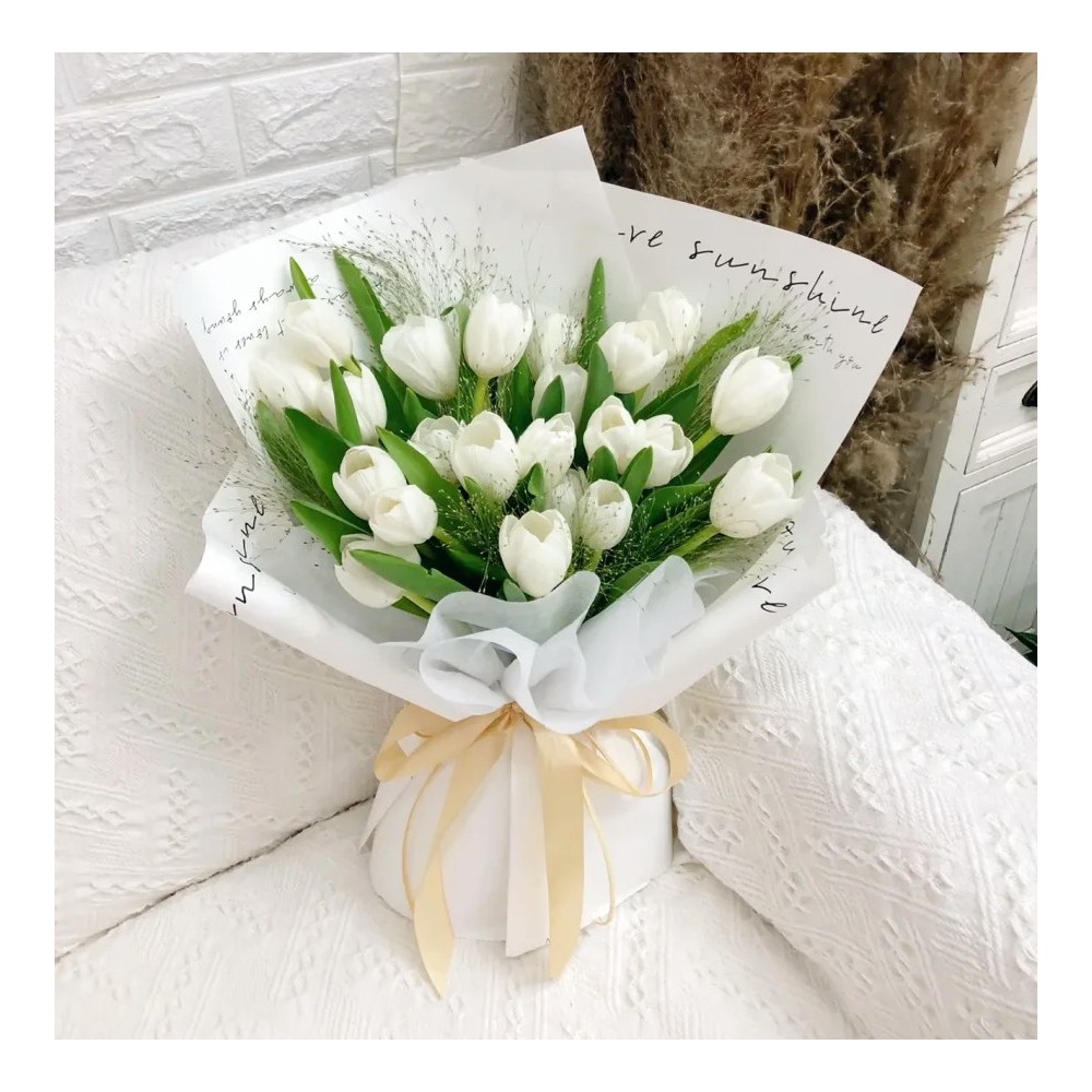 The Bouquet of White Tulips « Snow White » The Bouquet of White Tulips « Snow White »