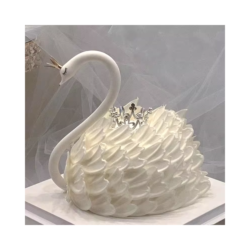 Gâteau d'anniversaire cygne blanc élégance fougueuse