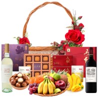 Canasta de regalo de té con pasteles de luna y rosas rojas para el Festival de Medio Otoño.