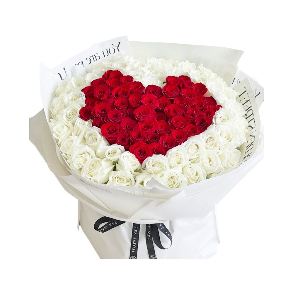 Le Bouquet de 99 Roses Rouges et Blanches « Coeur Rouge »