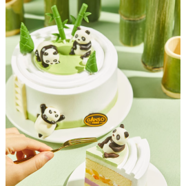 熊猫主题圆形生日蛋糕