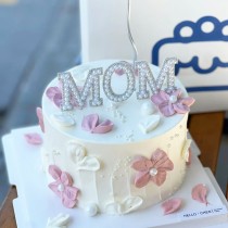 어머니의 날 사랑 MOM 생일 케이크