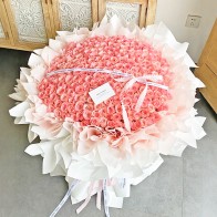 199송이 분홍 장미 꽃다발 « 끝없는 로맨스 »