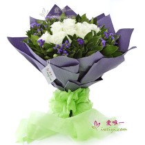 फूलों का गुलदस्ता « हर पल मैं तुम्हारे बारे में सोचता हूँ »