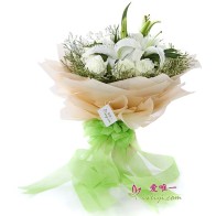 The bouquet of flowers « White Moonlight »