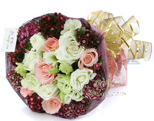 The bouquet of flowers « Romantic and Sweet »