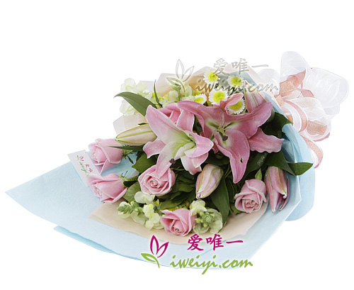 bouquet of pink roses and pink lilies