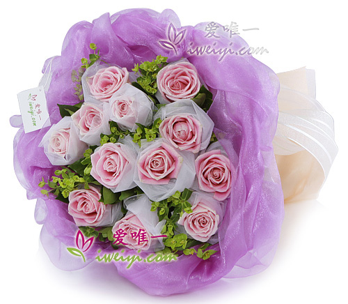 bouquet de roses de couleur rose