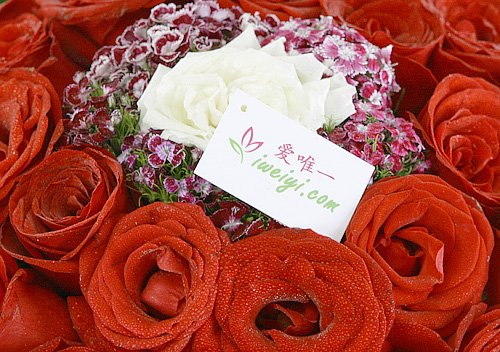 send a bouquet of red roses to China