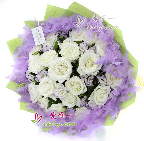 bouquet of white roses