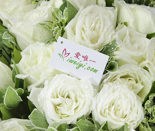 send a bouquet of white roses to China