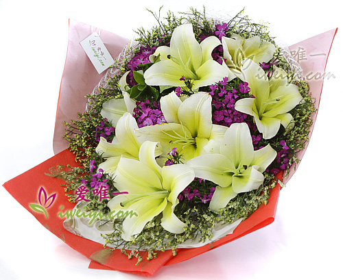 Le bouquet de fleurs « Deep thought of you »