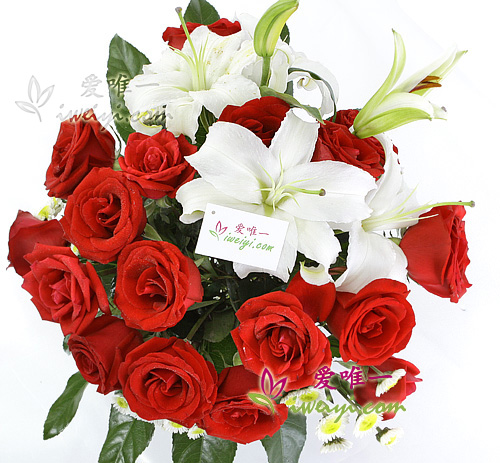 Send a vase of red roses and white lilies to China