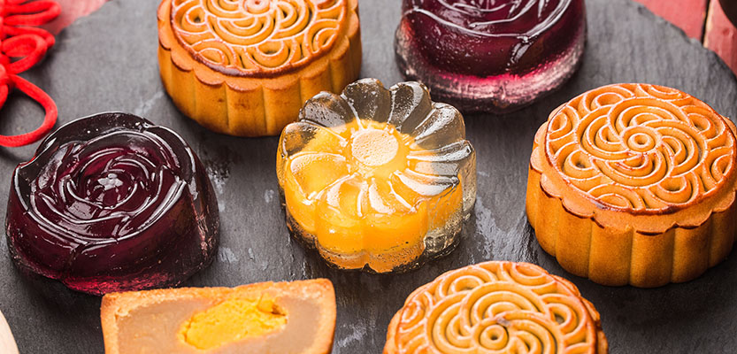 Mooncakes in verschiedenen Stilen und Farben