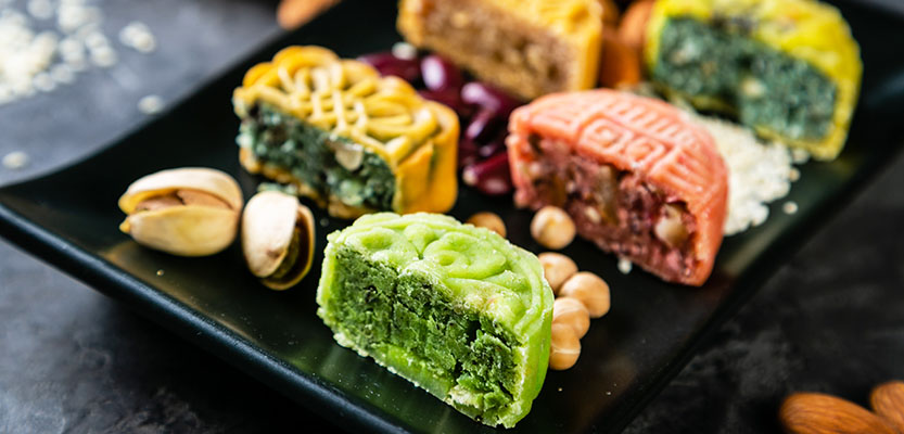 Mooncakes with nuts